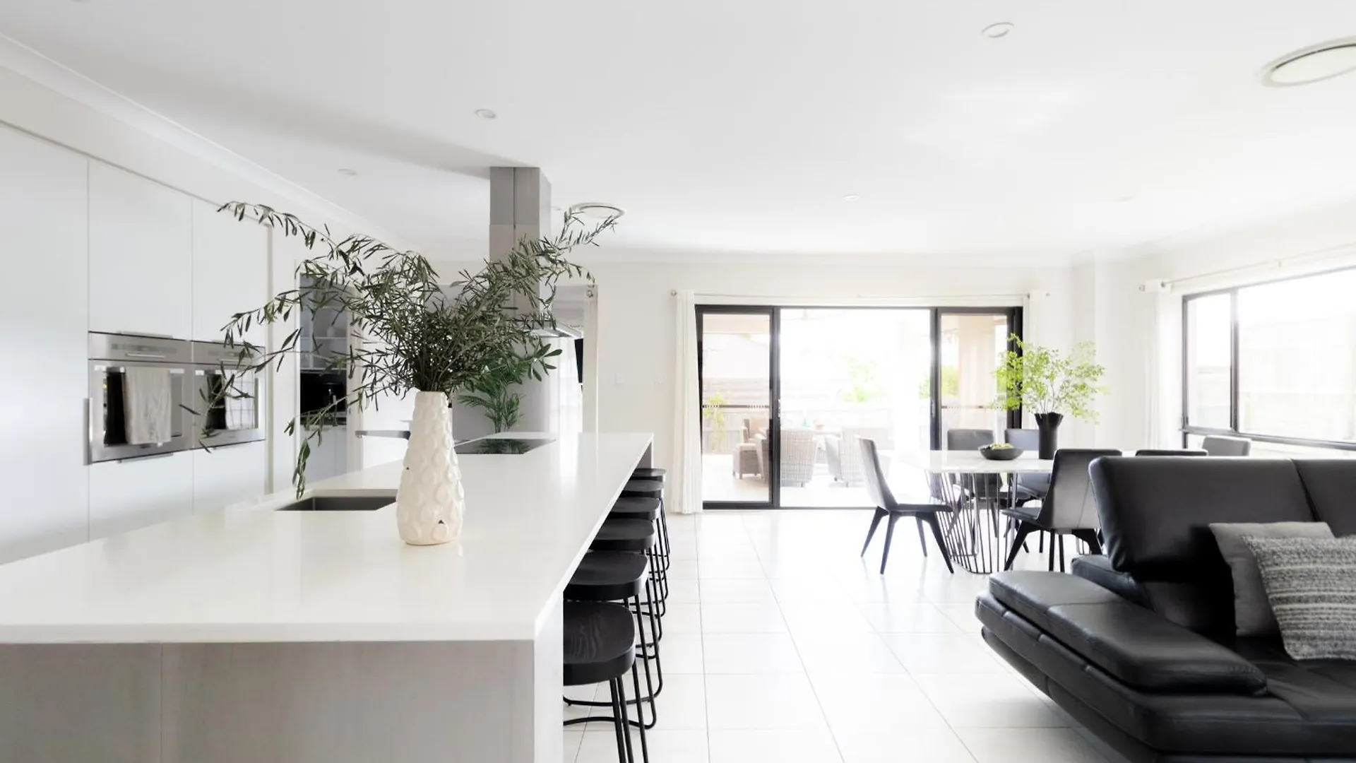 Holiday home Luxury Spacious 5 Bedroom Family Modern Villa Sleeps 10 Waterford Australia